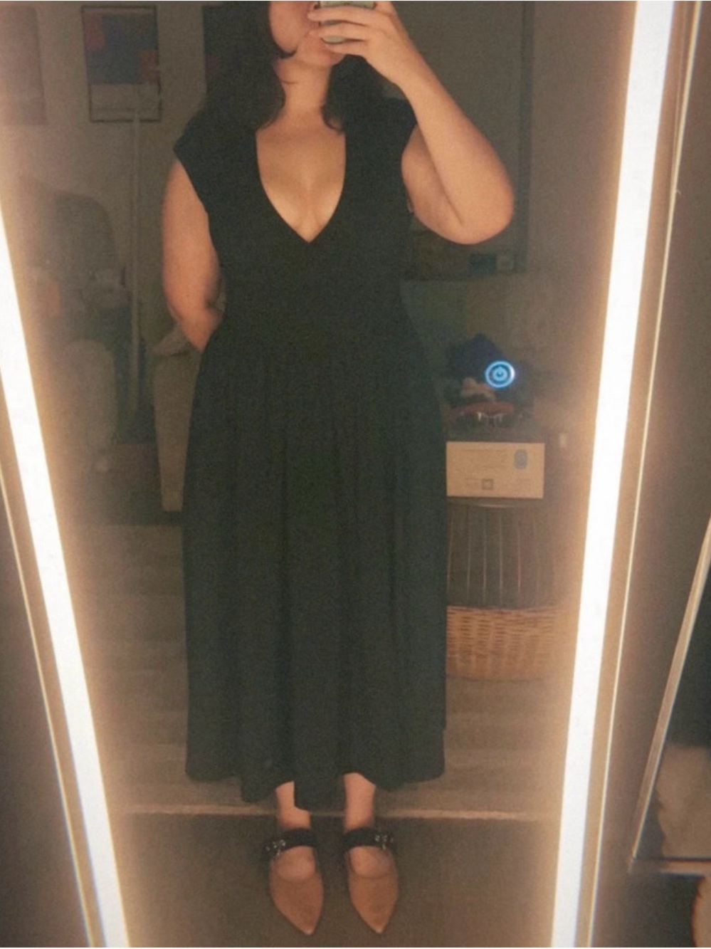 OYS Tiktok Black V-Neck Sleeveless Midi Dress - Women's
